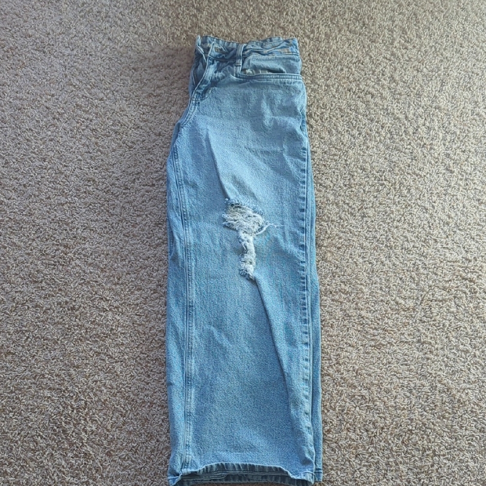 No Boundaries Light Blue Straight Leg Distressed Jeans